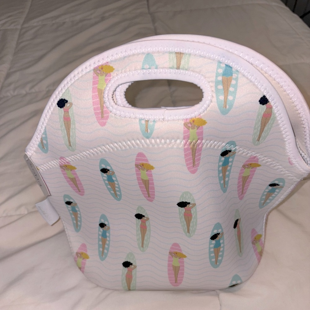 SOHA Living, made in Hawaii, beach cooler bag with zipper,new with tags, $14 OBO